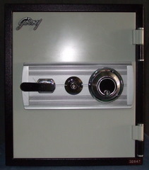 Safire 20-Litre Vertical  Keylock plus Comb Lock